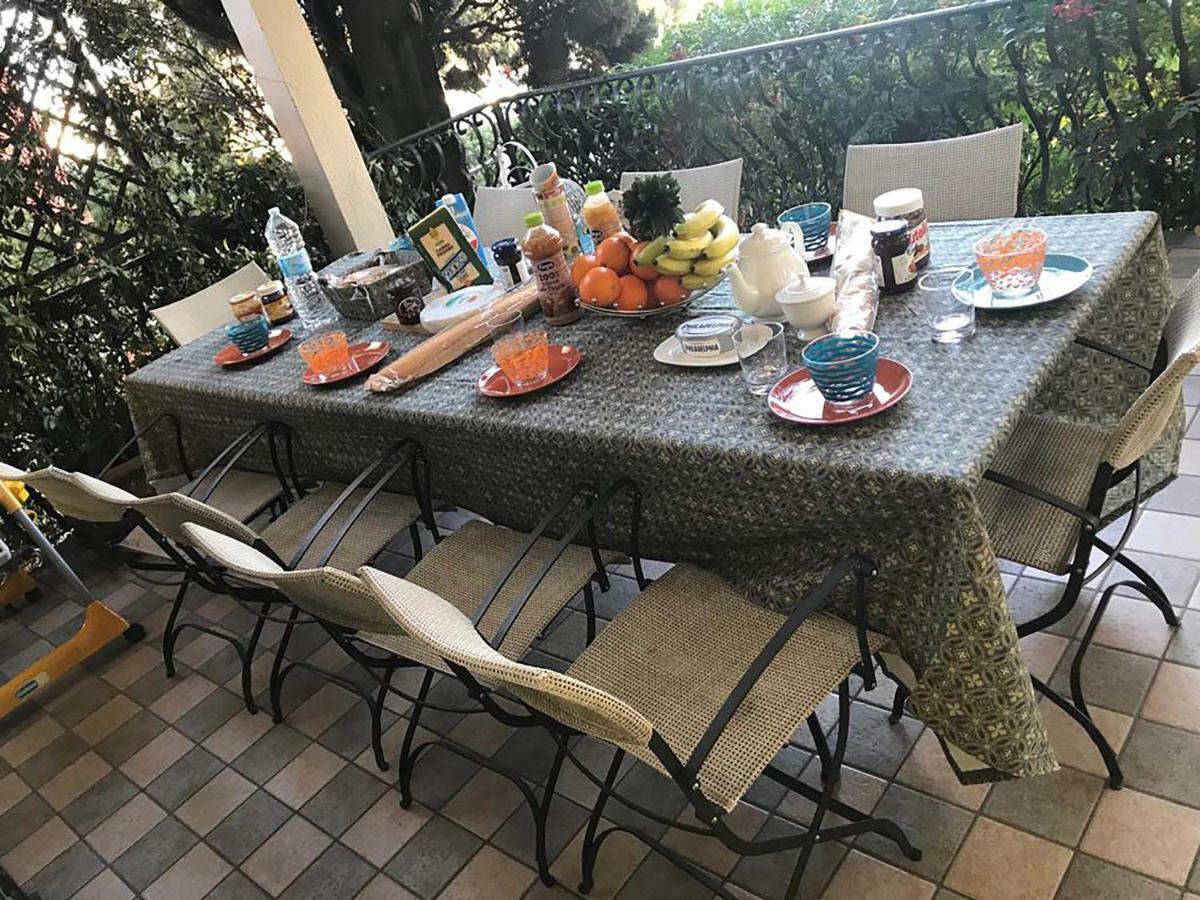 Bed&Breakfast Relax In The Lake デセンツァーノ・デル・ガルダ エクステリア 写真